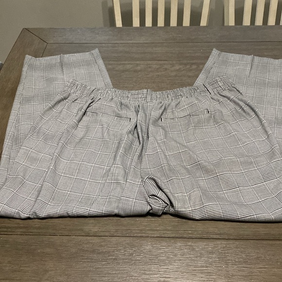 NWT Womens Lane Bryant Black and white plaid/houndstooth dress pants | Size 20 - Picture 5 of 10